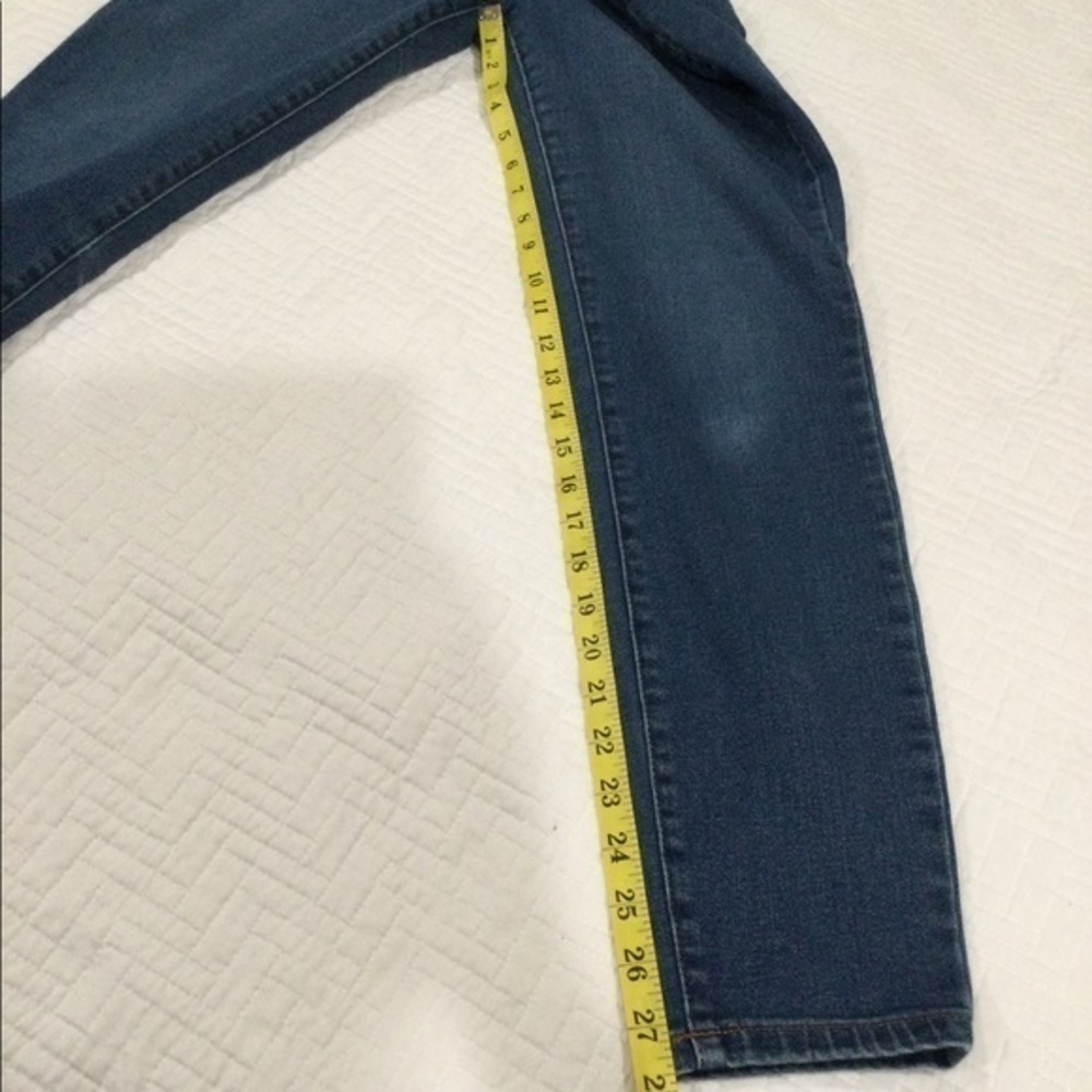EVERLANE :: HIGH RISE JEANS - Picture 11 of 11